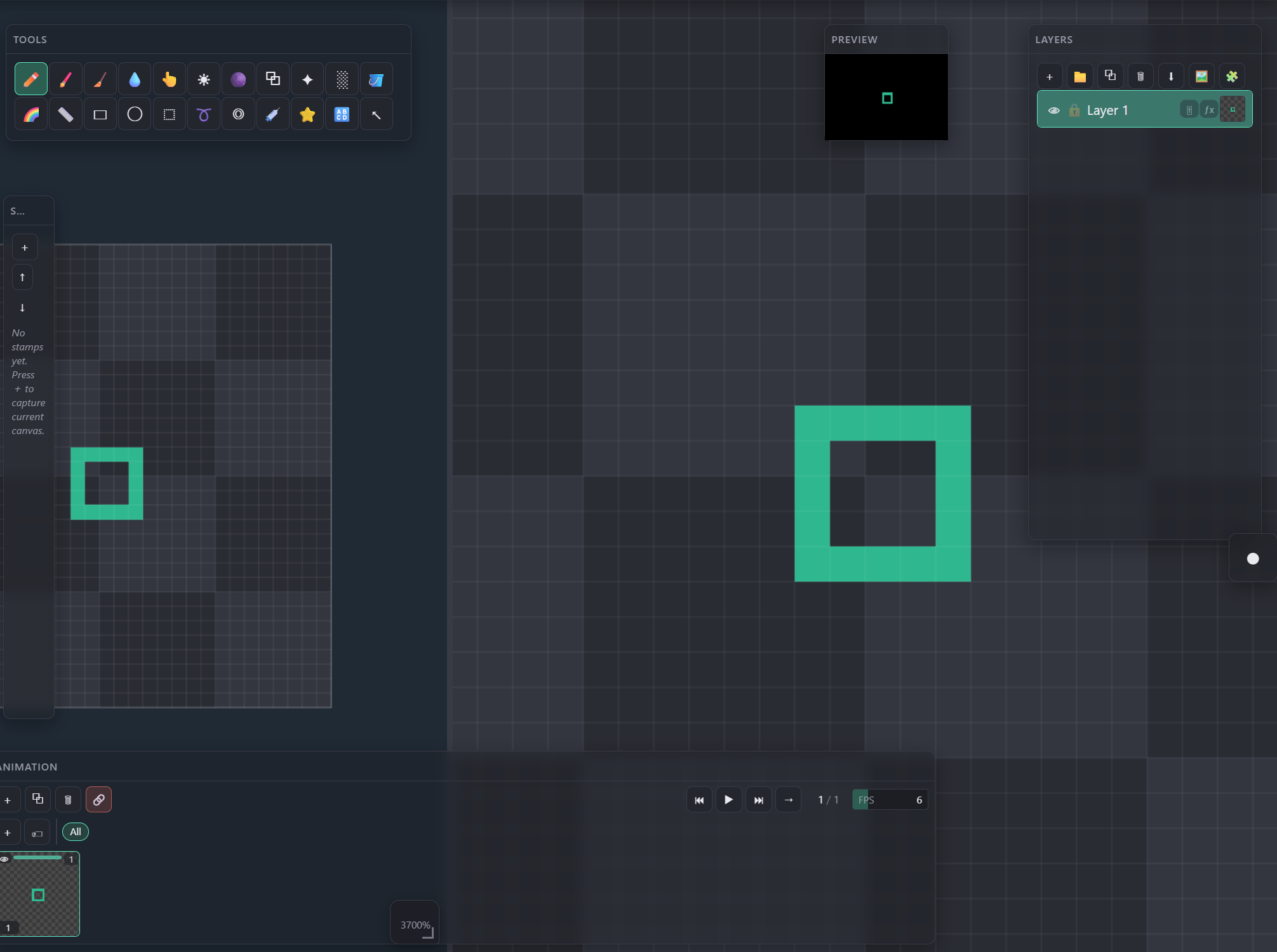 Split canvas view with two independently zoomed panes